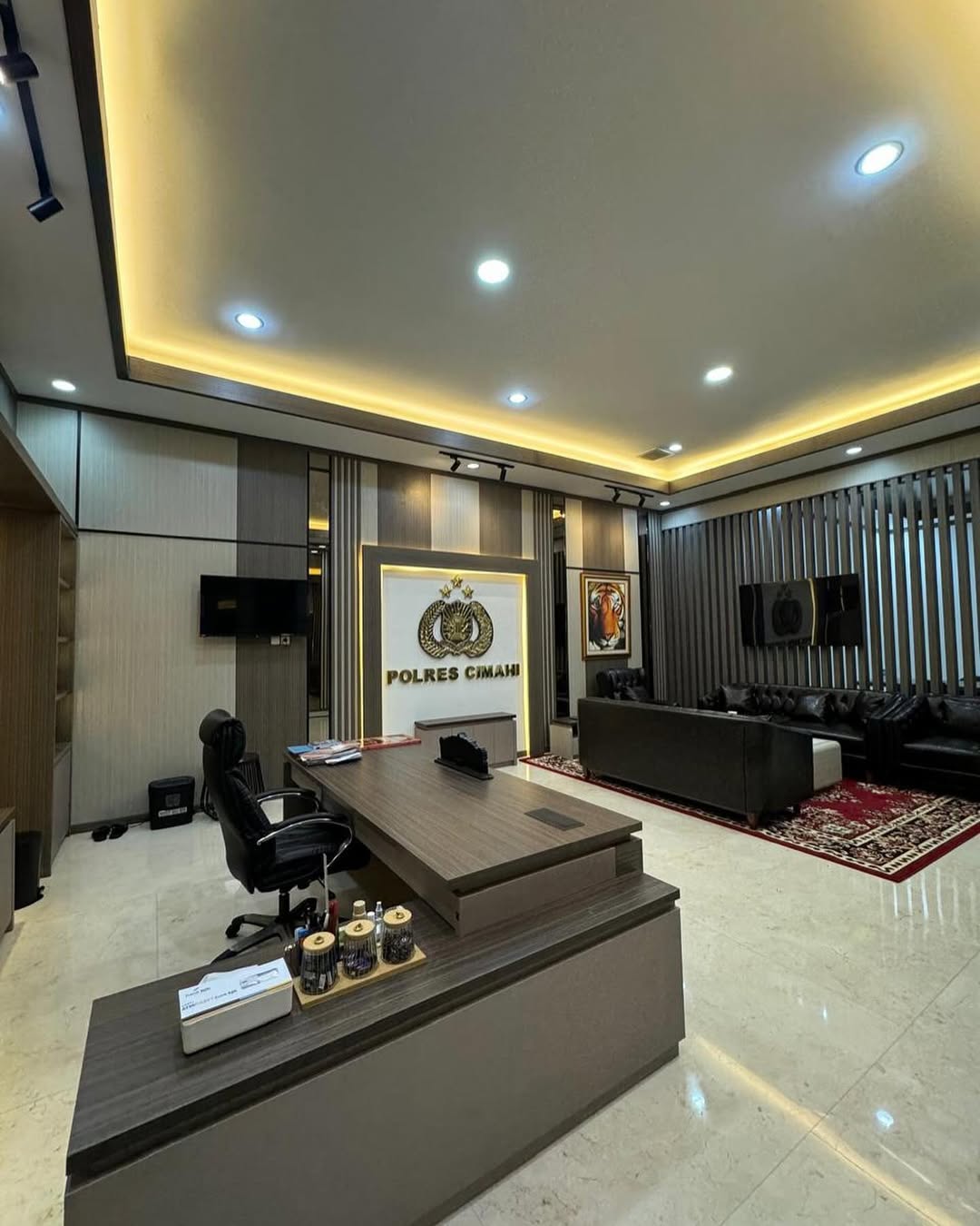 Brass Logo Polres Cimahi