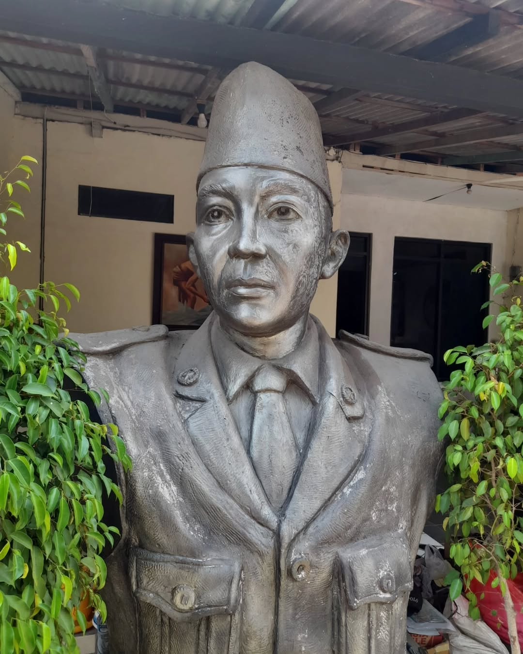 Copper Statue Soekarno Hatta
